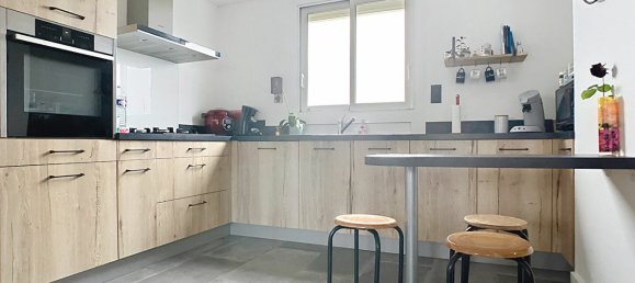 4 Schlafzimmer Haus in Inzinzac-Lochrist, France, Nr. 203591 2