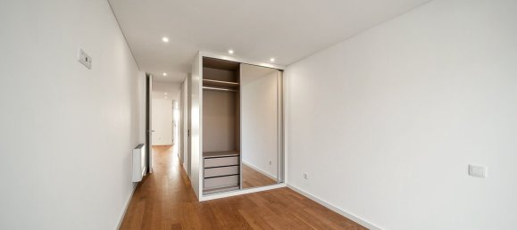 3 bedrooms Apartment in Vila Nova de Gaia, Portugal No. 138476 2