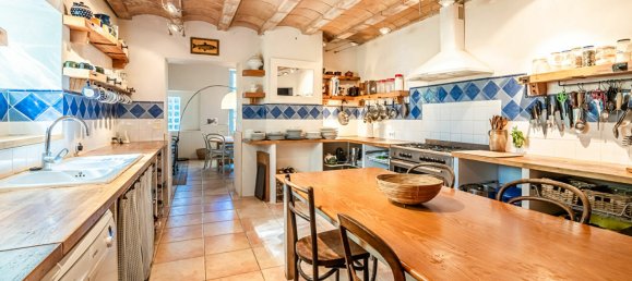 Дом с 5 спальнями в Окситания, Франция № 361196 7