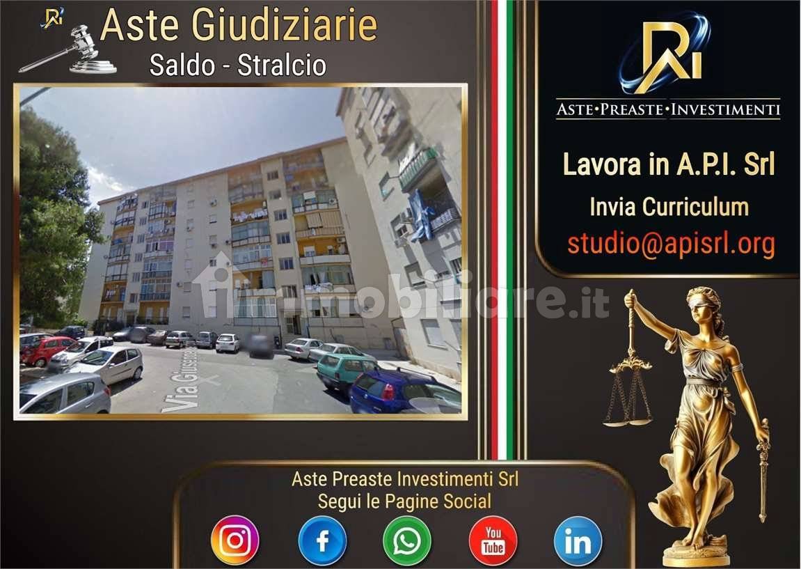 Квартира с 2 спальнями в Палермо, Италия № 321998