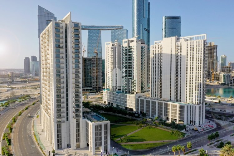 Apartamento de 2 dormitorios en REFLECTION, Al Reem Island, UAE No. 58839