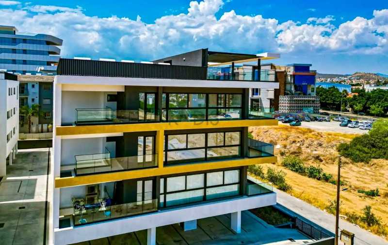 3 bedrooms Penthouse in Agios Athanasios, Cyprus No. 18298