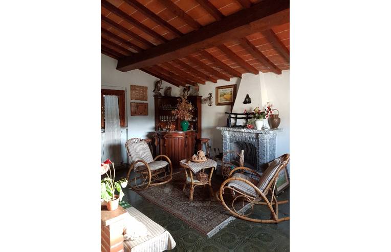 3 bedrooms Apartment in Dicomano, Italy No. 254728