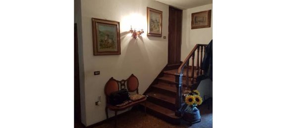 3 bedrooms Apartment in Dicomano, Italy No. 254728 5