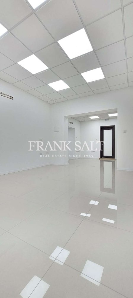 Büro in Paola, Malta, Nr. 13244