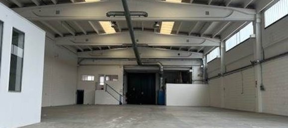 1030m² Warehouse in Assago, Italy No. 333270 4