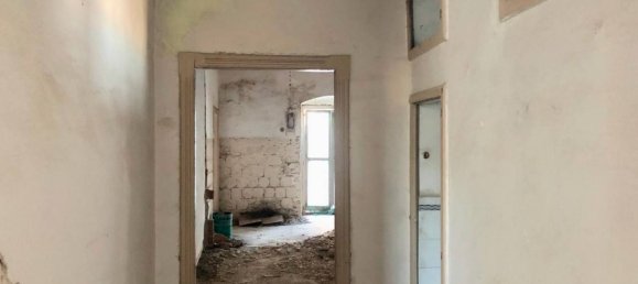 5-salle Appartement à Bitonto, Italy No. 28497 5