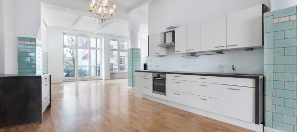 Квартира с 2 спальнями в Пренцлауэр-Берг, Германия № 108289 2