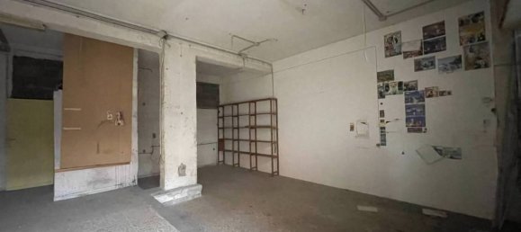 1 room Commercial property in San Giorgio a Cremano, Italy No. 24730 7