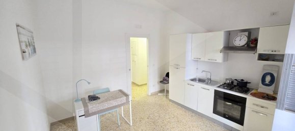 3 rooms Apartment in Molfetta, Italy No. 94162 5