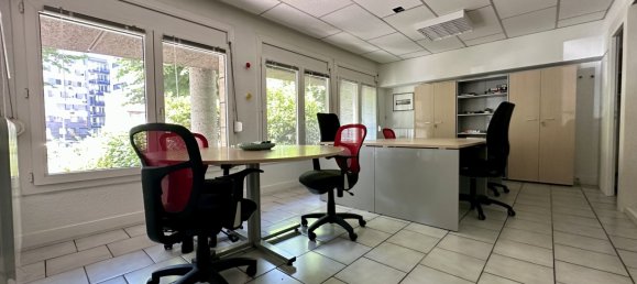 2 rooms Commercial property in Clermont-Ferrand, France No. 355842 2