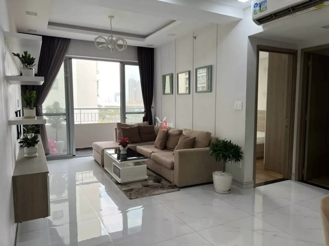 3 bedrooms Apartment in District 7, Vietnam No. 10093