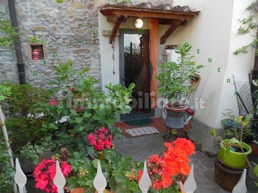 2 bedrooms House in Vicchio, Italy No. 111512