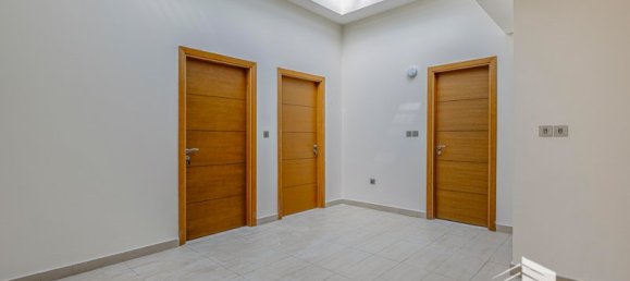 Вилла с 4 спальнями в Jumeirah Park, ОАЭ № 18925 15