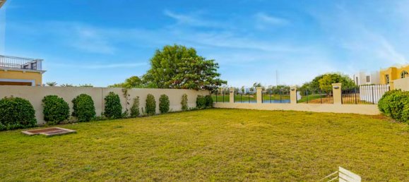 Вилла с 4 спальнями в Jumeirah Park, ОАЭ № 18925 20