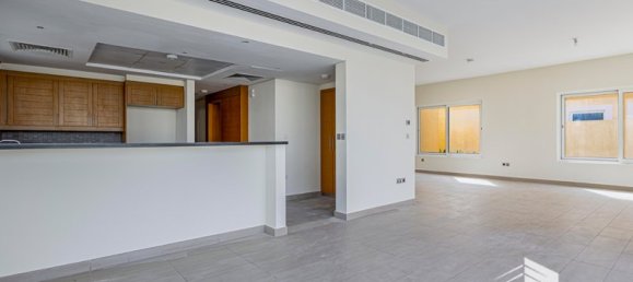 Вилла с 4 спальнями в Jumeirah Park, ОАЭ № 18925 11