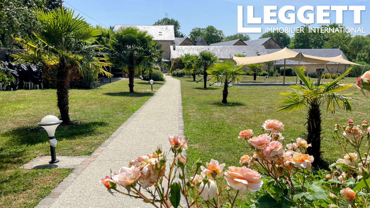 13 bedrooms House in Fresnay-sur-Sarthe, France No. 282652