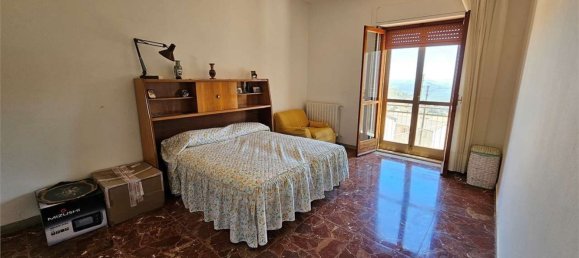 Apartamento de 7 divisões em Enna, Italy N.º 2149 8