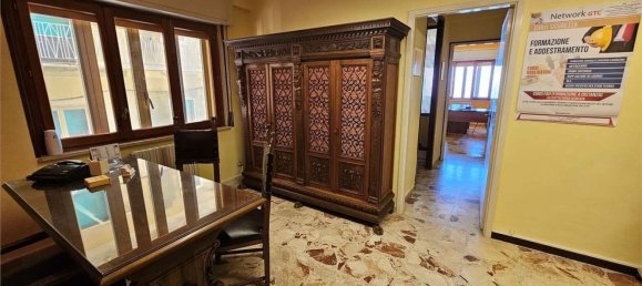 Apartamento de 7 divisões em Enna, Italy N.º 2149 10