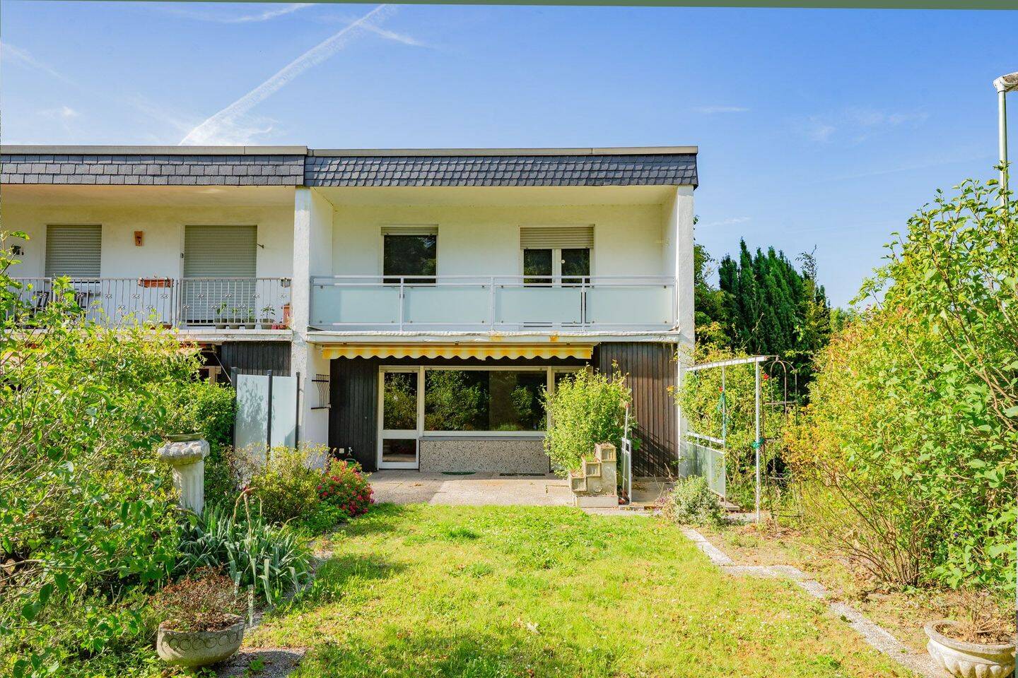 3 bedrooms Townhouse in Duisburg, Germany No. 58543