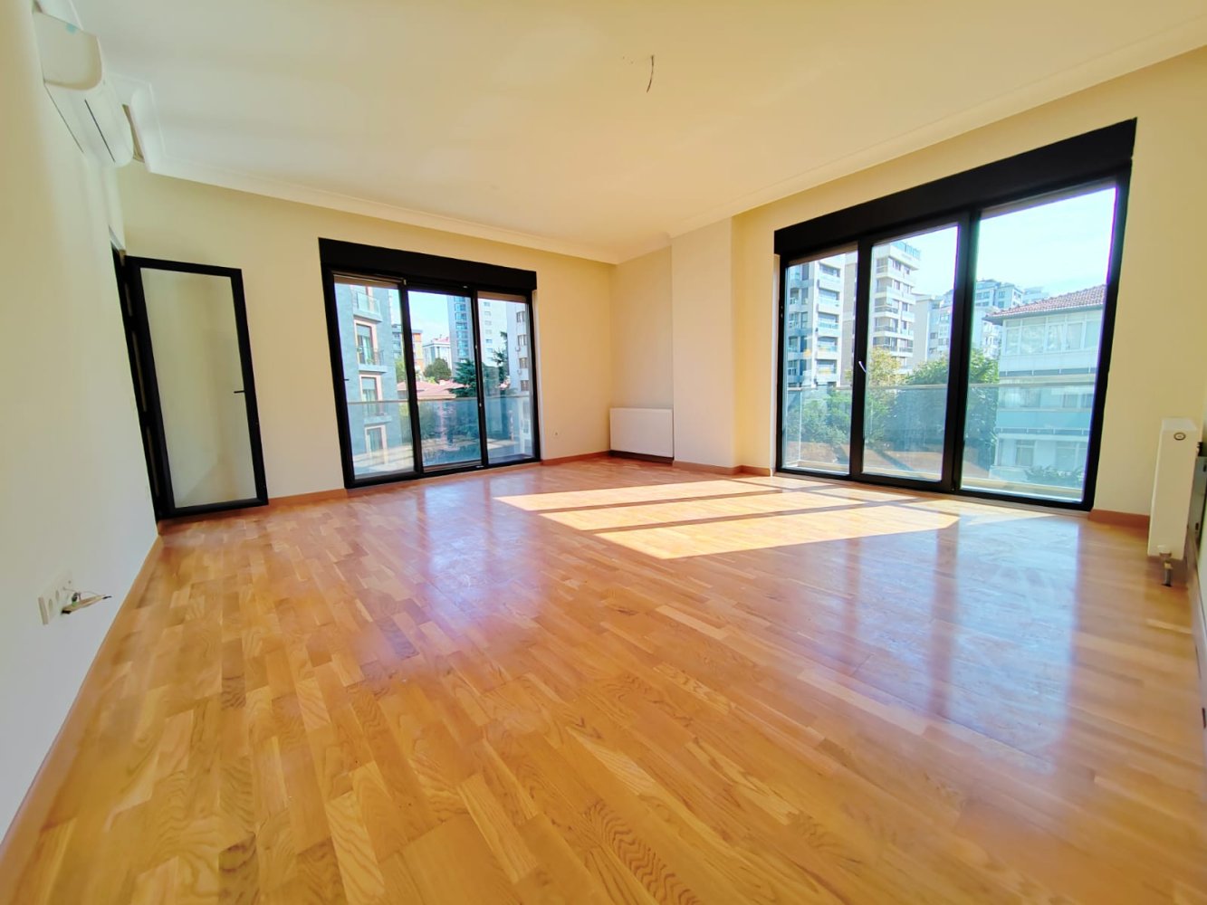 Apartamento 3+1 em Istanbul, Turkey N.º 23678