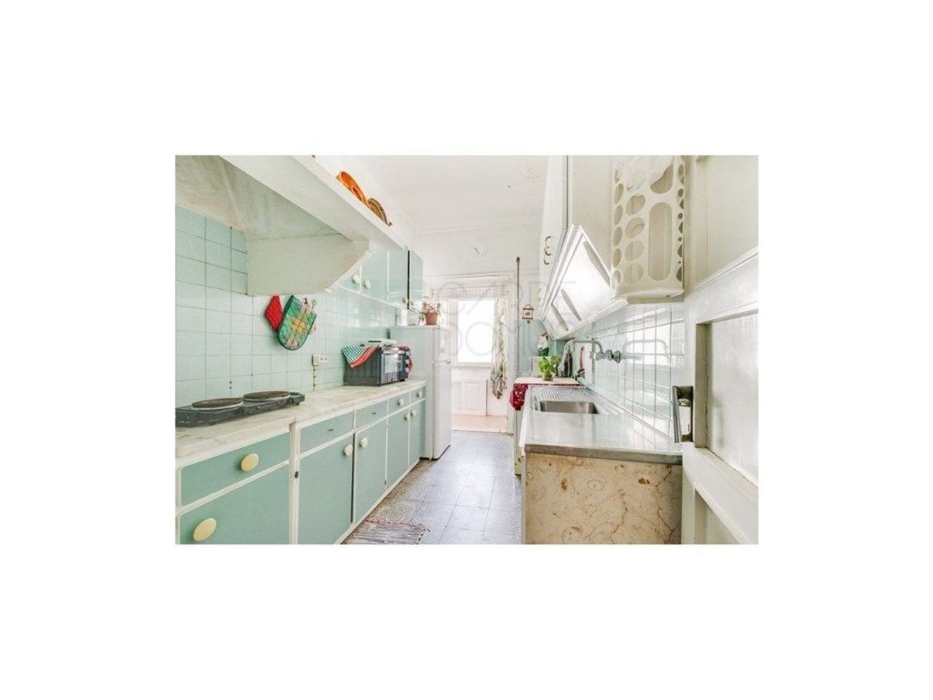 3 bedrooms Apartment in Lisbon, Portugal No. 300388