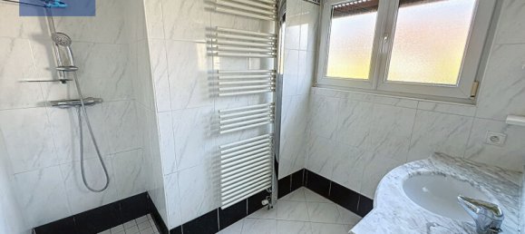 3 bedrooms House in Ostwald, France No. 155488 4