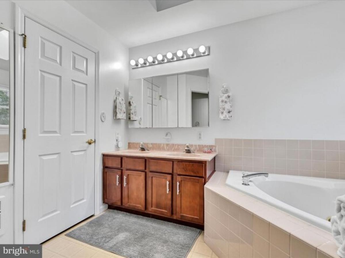 5 bedrooms House in Auburn, USA No. 441070