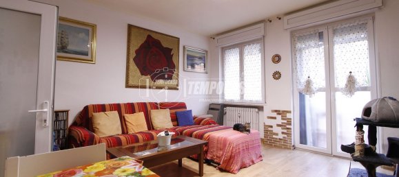 4 rooms Apartment in Cologno Monzese, Italy No. 268880 2