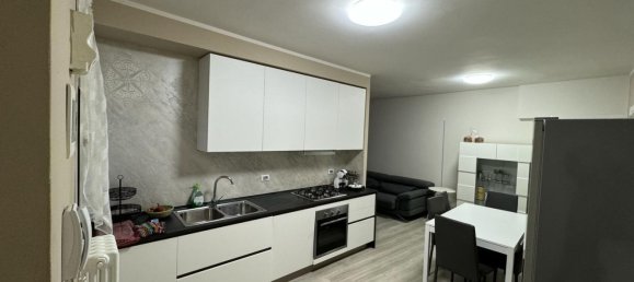 3 rooms Apartment in Montecchio Maggiore, Italy No. 71496 3