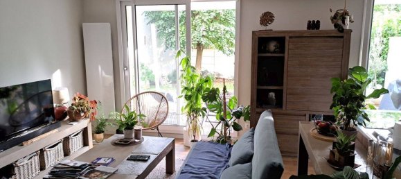 2 bedrooms Apartment in Montreuil, France No. 328034 8