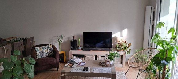 2 bedrooms Apartment in Montreuil, France No. 328034 7