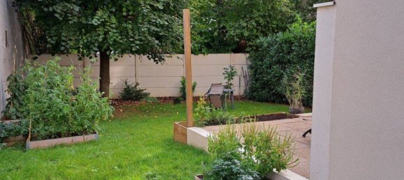 2 bedrooms Apartment in Montreuil, France No. 328034 3