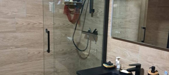 2 bedrooms Apartment in Montreuil, France No. 328034 9