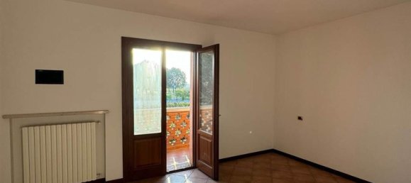 3-Zimmer Wohnung in Curtatone, Italy, Nr. 229928 2