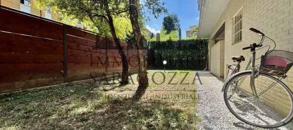 Apartamento de 2 dormitorios en Bologna, Italy No. 267323 2