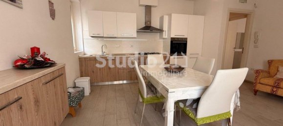 4 غرف نوم شقة في Montevarchi, Italy رقم 359217 3