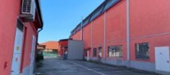 Lagerhaus in Arcisate, Italy 3572m², Nr. 102049 4