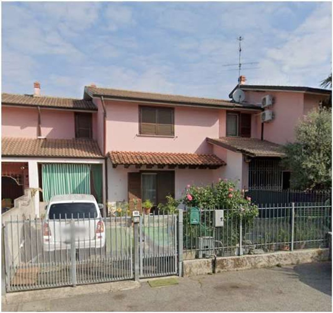 7غرفة منزل في Roncaro, Italy رقم 3386