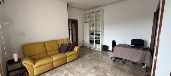 Apartamento de 2 habitaciónes en Brescia, Italy No. 306389 9