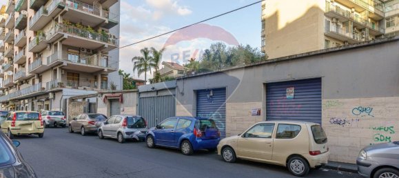 2-Zimmer Gewerbliche Immobilie in Catania, Italy, Nr. 52989 2