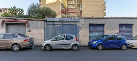 2-Zimmer Gewerbliche Immobilie in Catania, Italy, Nr. 52989 3
