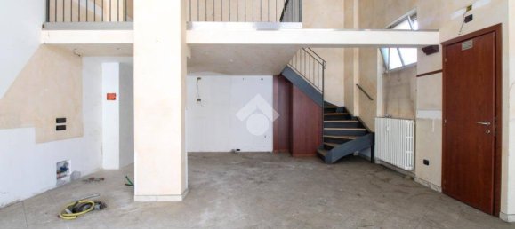 5-Zimmer Gewerbliche Immobilie in Ponte San Pietro, Italy, Nr. 231325 11