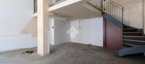 5-Zimmer Gewerbliche Immobilie in Ponte San Pietro, Italy, Nr. 231325 18