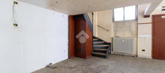 5-Zimmer Gewerbliche Immobilie in Ponte San Pietro, Italy, Nr. 231325 10