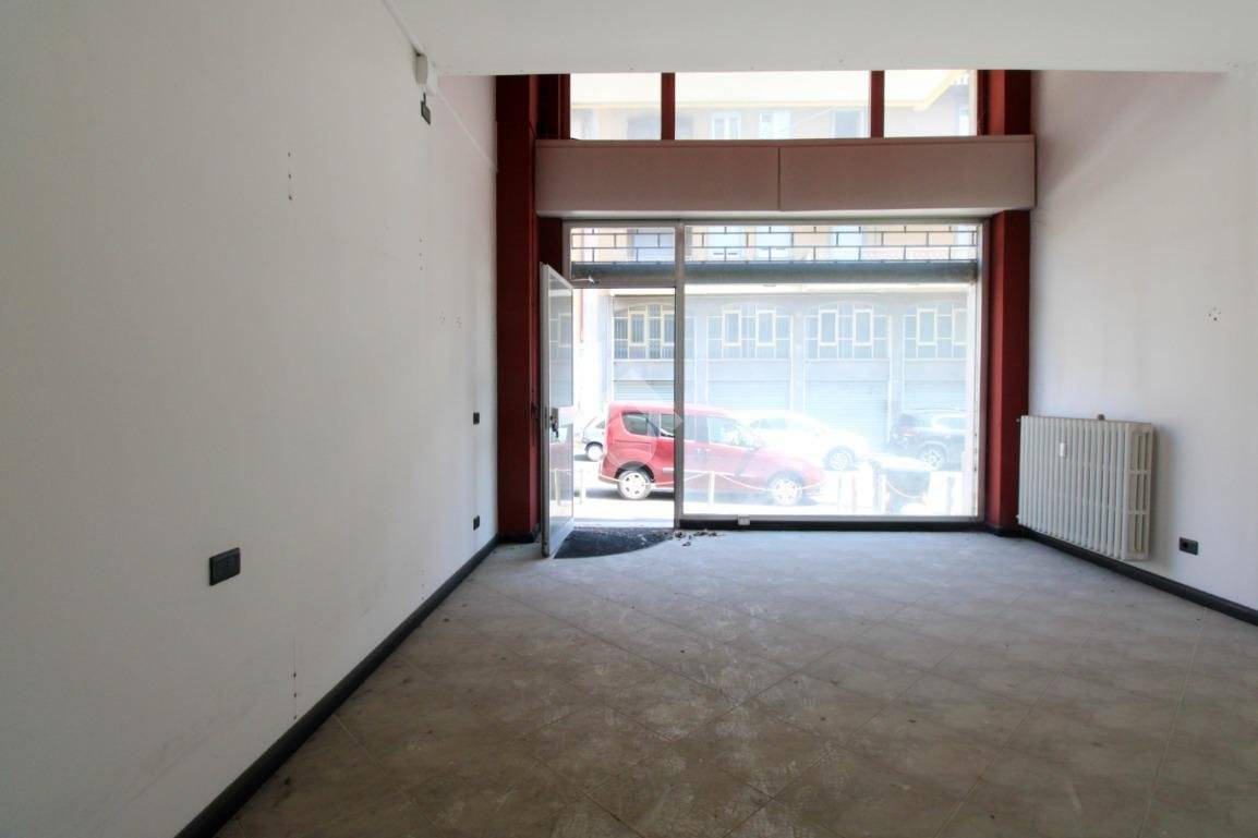 5-Zimmer Gewerbliche Immobilie in Ponte San Pietro, Italy, Nr. 231325