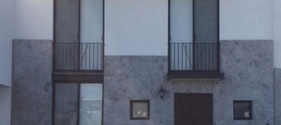 3 bedrooms House in Queretaro, Mexico No. 187621 2