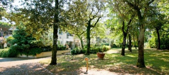 4 Schlafzimmer Villa in Massa, Italy, Nr. 349460 32