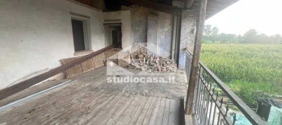 3 bedrooms House in Caravaggio, Italy No. 266866 8