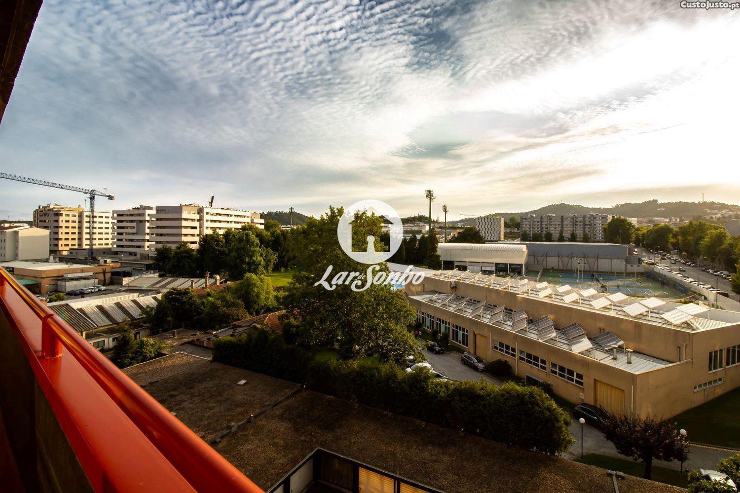 3 غرف نوم منزل ذو طابقين في Vila Nova de Famalicao, Portugal رقم 35154